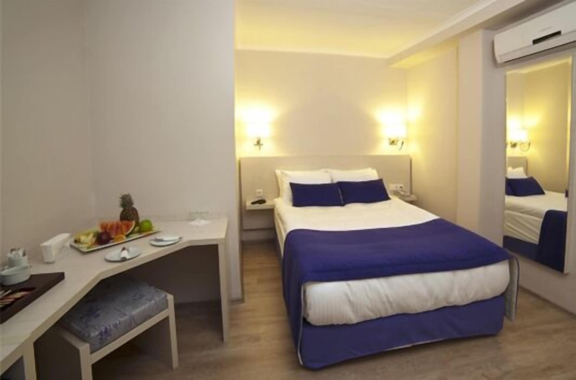 Walk In Hotel Σμύρνη Εξωτερικό φωτογραφία
