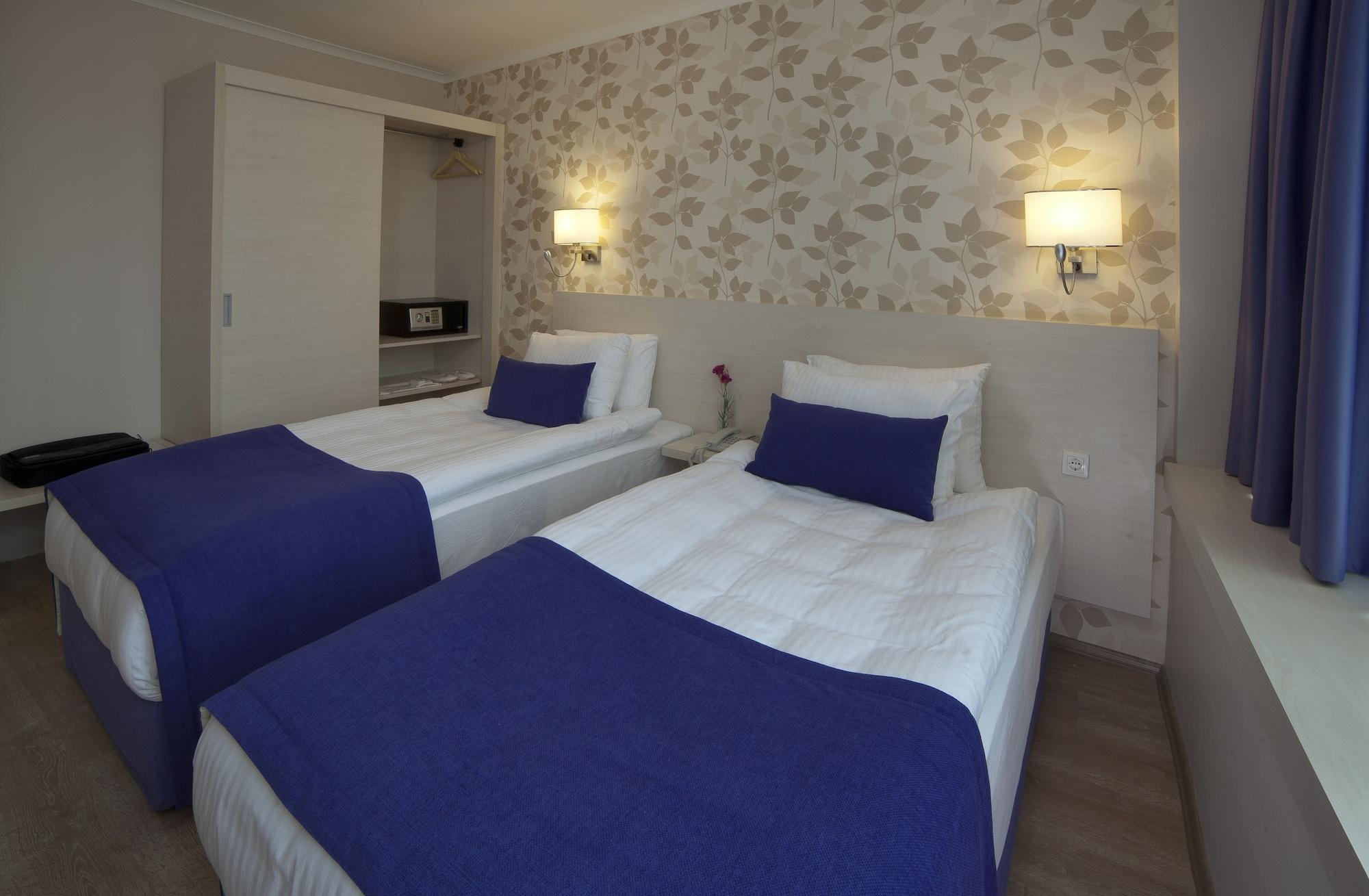 Walk In Hotel Σμύρνη Εξωτερικό φωτογραφία