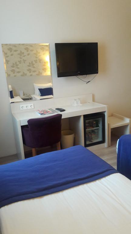 Walk In Hotel Σμύρνη Εξωτερικό φωτογραφία