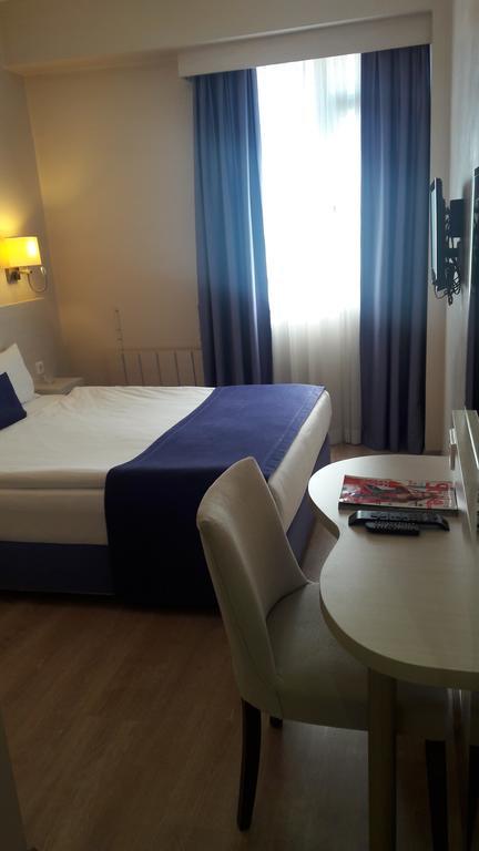 Walk In Hotel Σμύρνη Εξωτερικό φωτογραφία