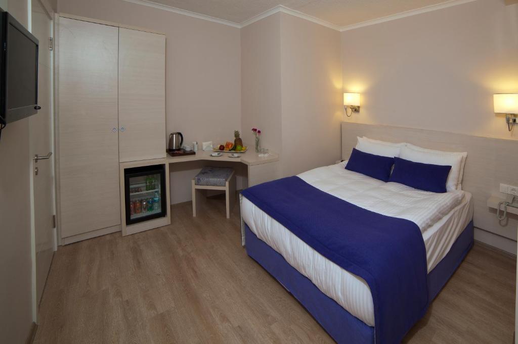 Walk In Hotel Σμύρνη Δωμάτιο φωτογραφία