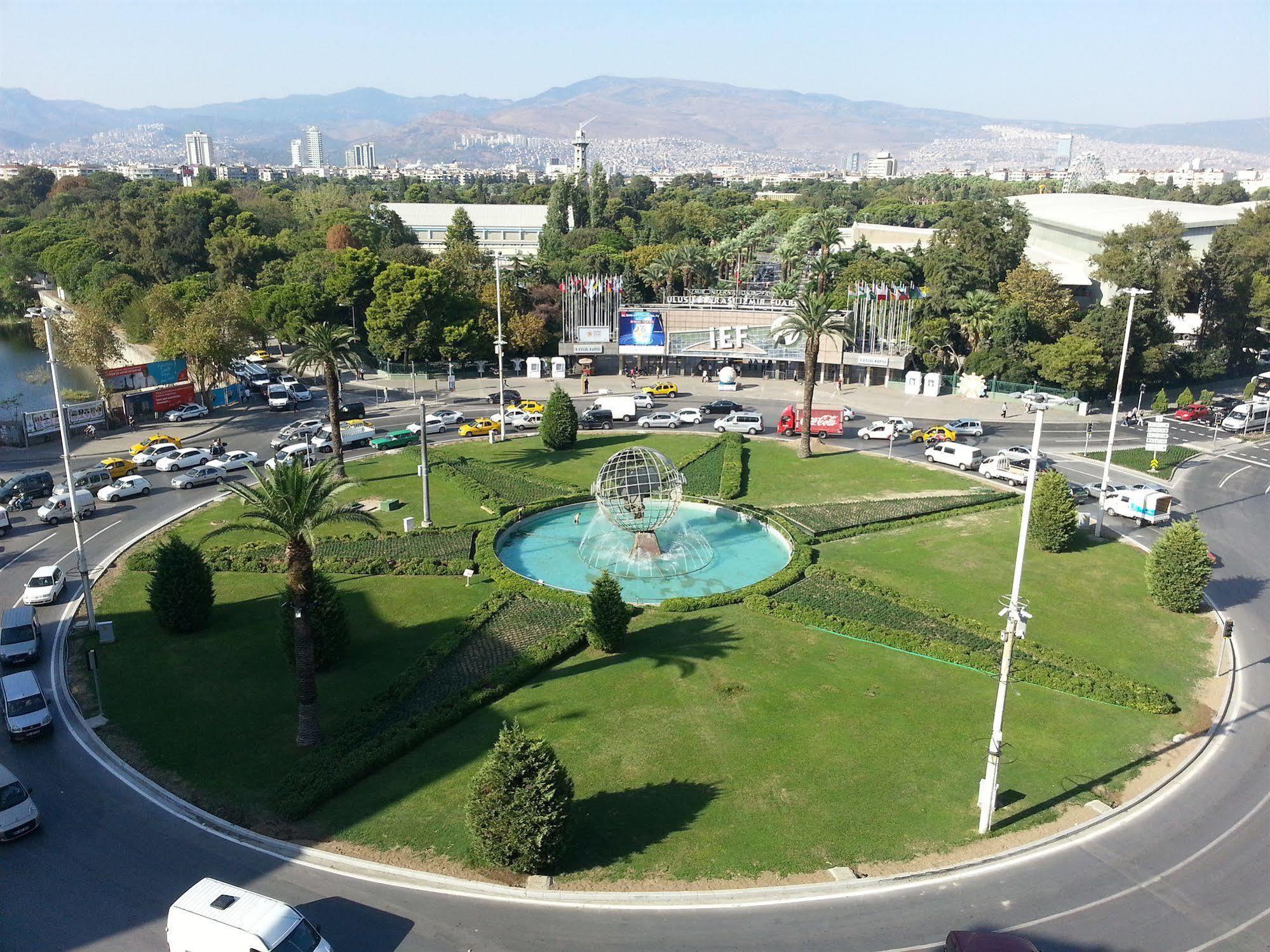 Walk In Hotel Σμύρνη Εξωτερικό φωτογραφία