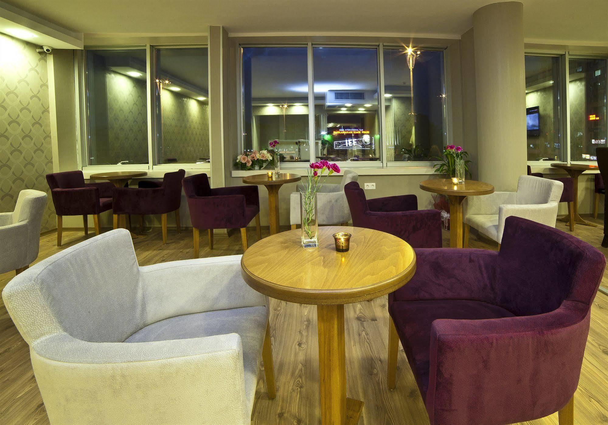 Walk In Hotel Σμύρνη Εξωτερικό φωτογραφία