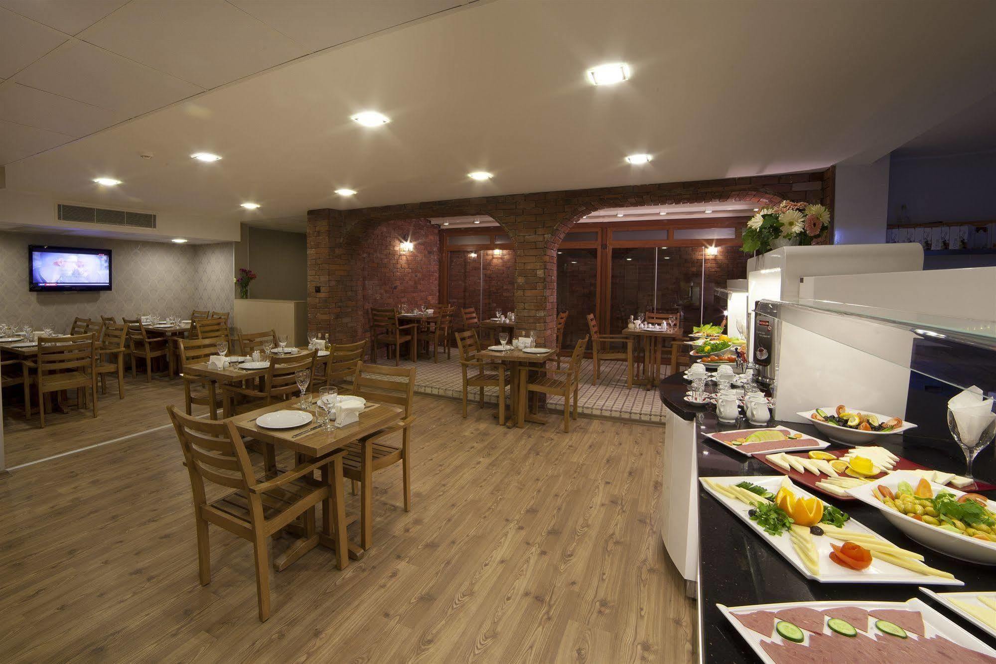 Walk In Hotel Σμύρνη Εξωτερικό φωτογραφία