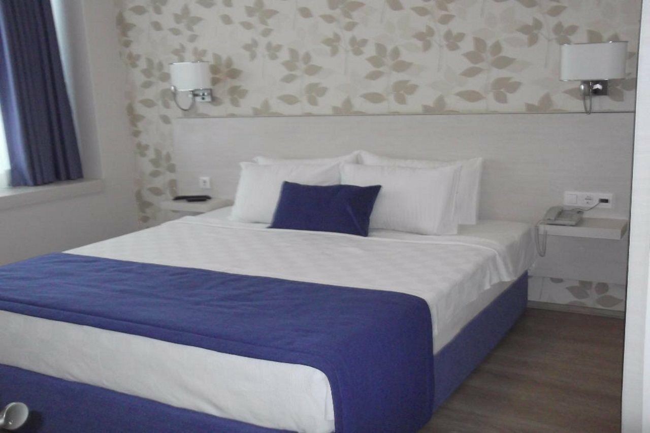 Walk In Hotel Σμύρνη Εξωτερικό φωτογραφία